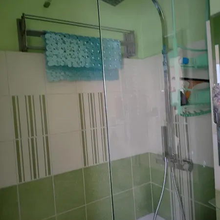 Stary Mokotow Blisko Metra Nie Ma Wynajmu Dlugoterminowego Najdluzszy To 2 Tygodnie *