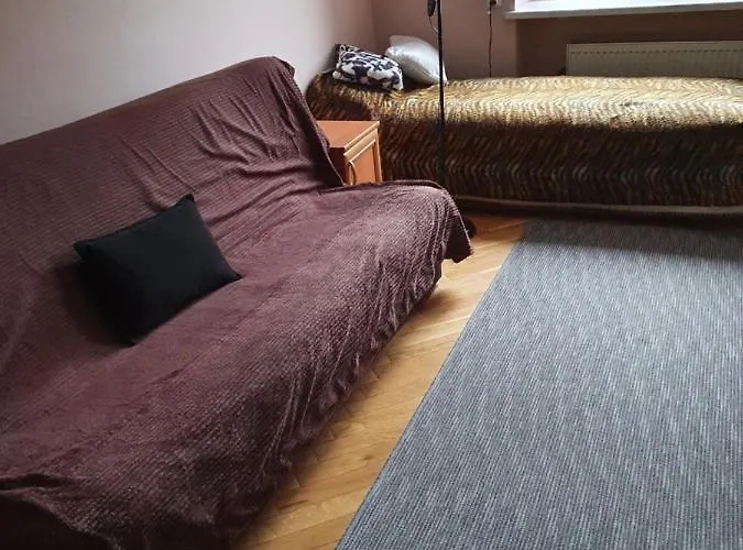 Stary Mokotów Blisko Metra Nie Ma Wynajmu Długoterminowego Najdłuższy To 2 Tygodnie